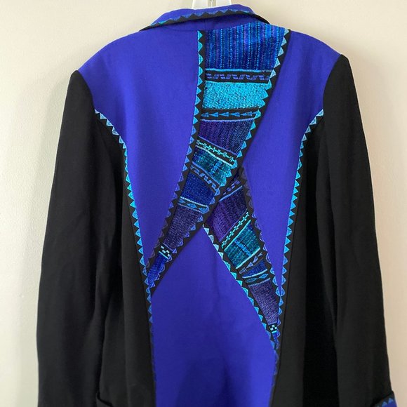 SARMITE:WEARABLE ART Statement Outerwear - Picture 8 of 13